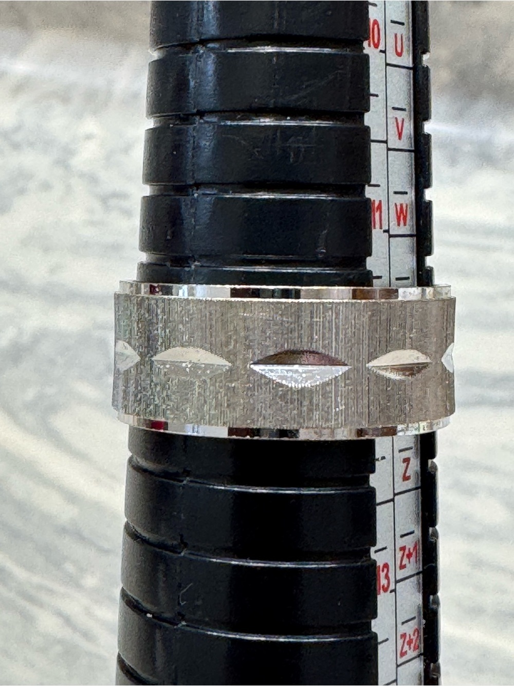 Men’s Silver Tone Textured Band Ring Size 12 Wide Statement Ring - Picture 5 of 7